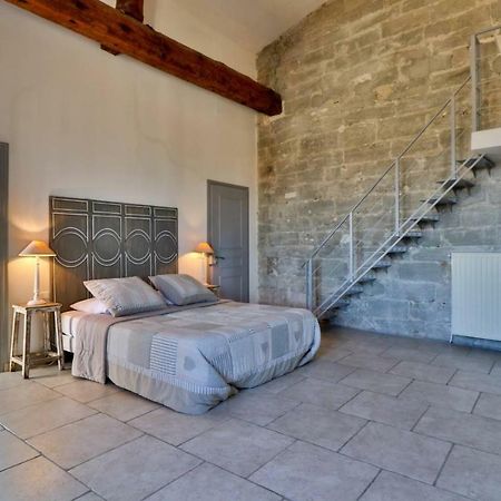 Bed and Breakfast Le Posterlon Caumont-sur-Durance Exterior foto