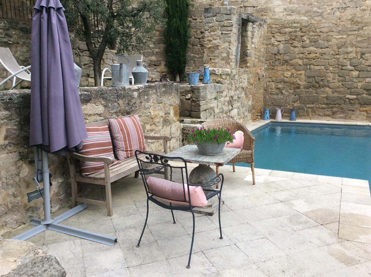 Bed and Breakfast Le Posterlon Caumont-sur-Durance Exterior foto