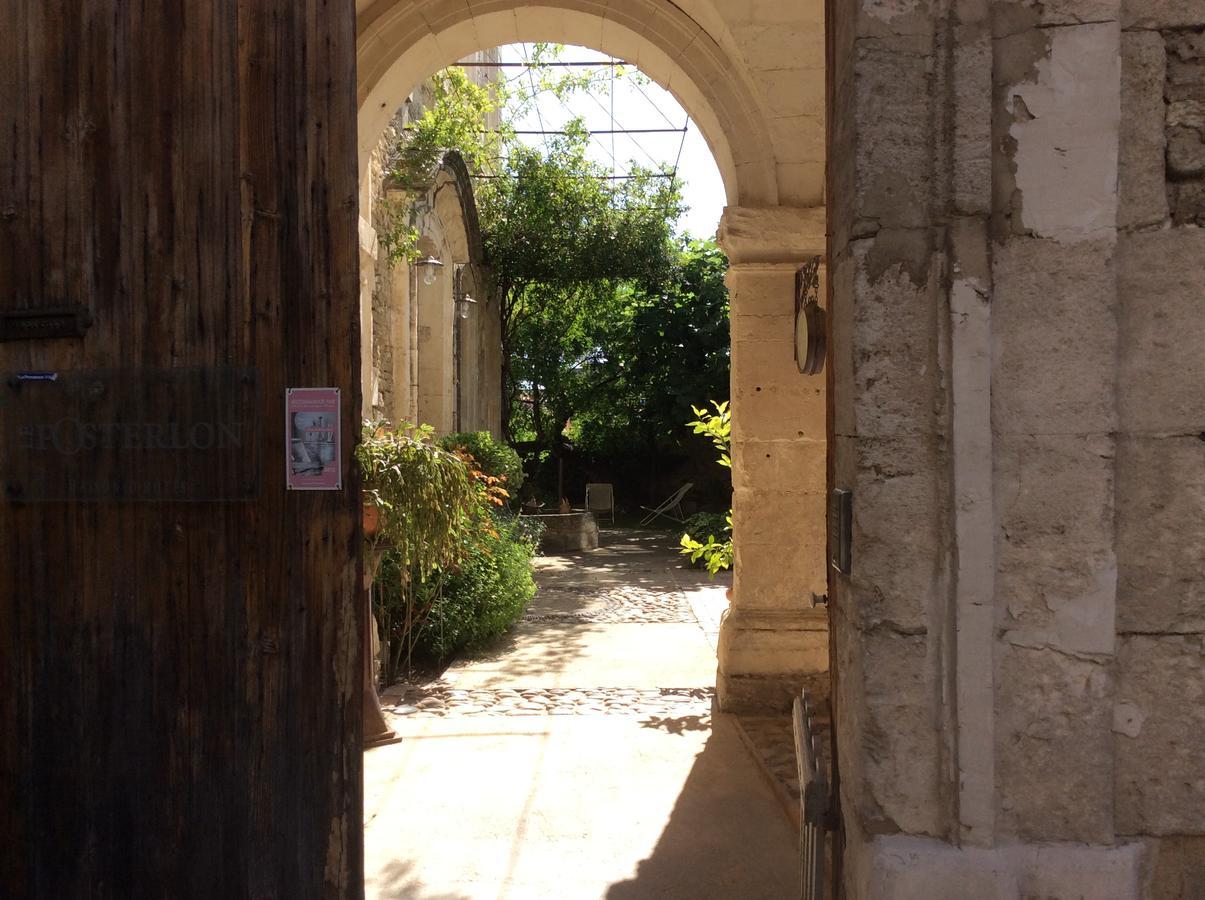 Bed and Breakfast Le Posterlon Caumont-sur-Durance Exterior foto